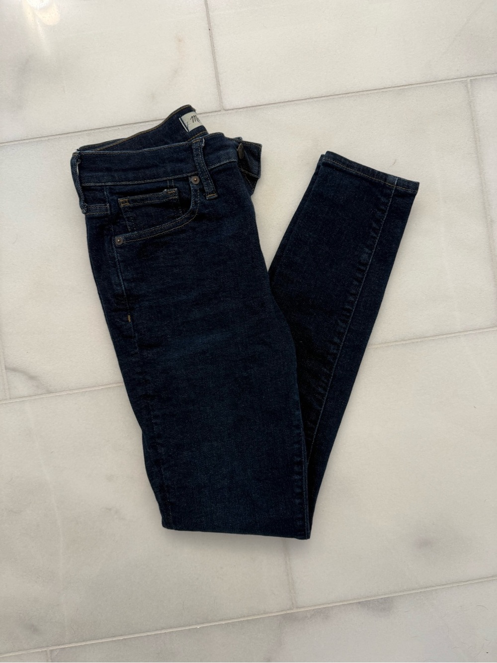 Madewell Dark Wash Women's Skinny Jeans - Classic Dark Blue Size